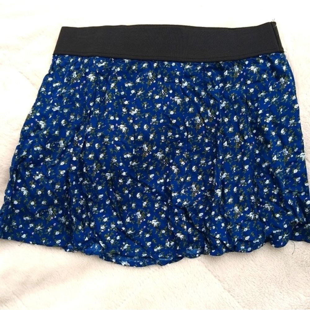 Derek Heart skirt Small
